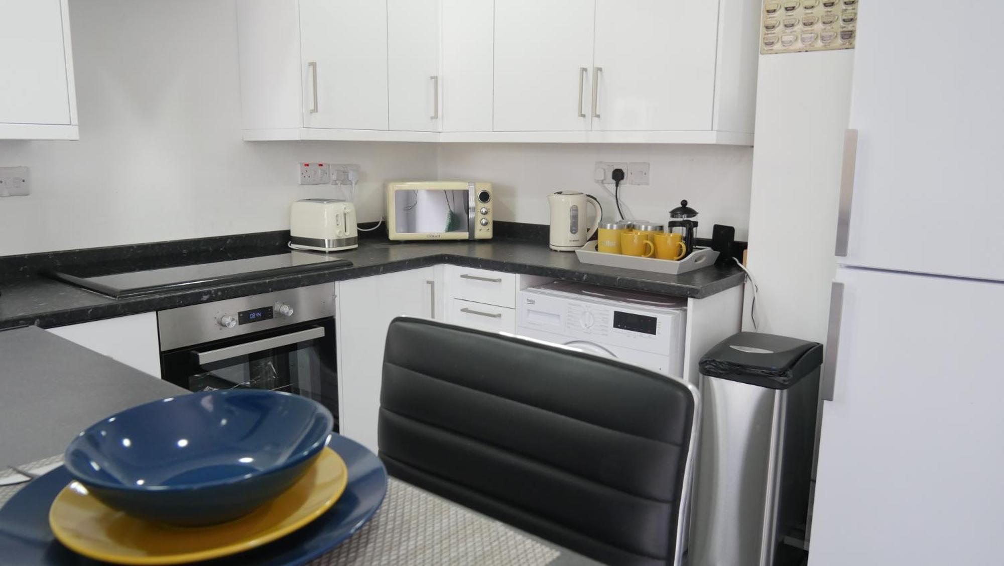 Spacious 6 Bed Home Near City & Albion Stadium Perfect For Contractors! 버밍엄 외부 사진